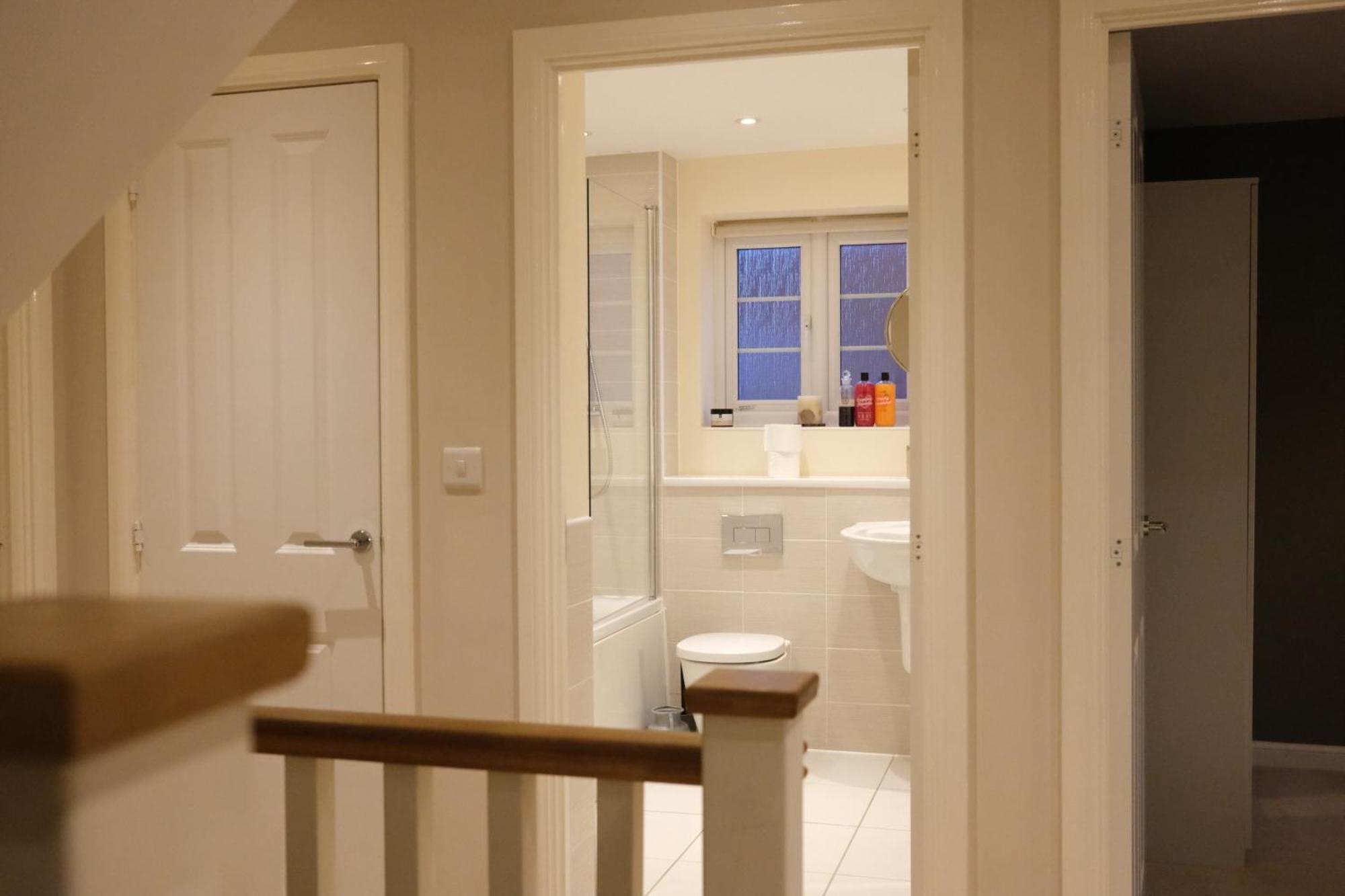 Luxury 6-Bedroom House 5 Minutes From Bicester Village Shopping Outlet Chesterton  Esterno foto