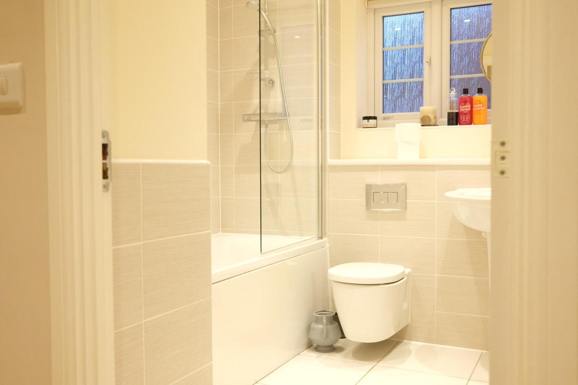 Luxury 6-Bedroom House 5 Minutes From Bicester Village Shopping Outlet Chesterton  Esterno foto